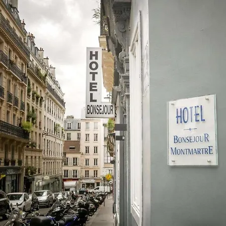 Double Touristique Hotel *